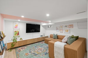 96 Sparkhall Ave, Toronto ON
