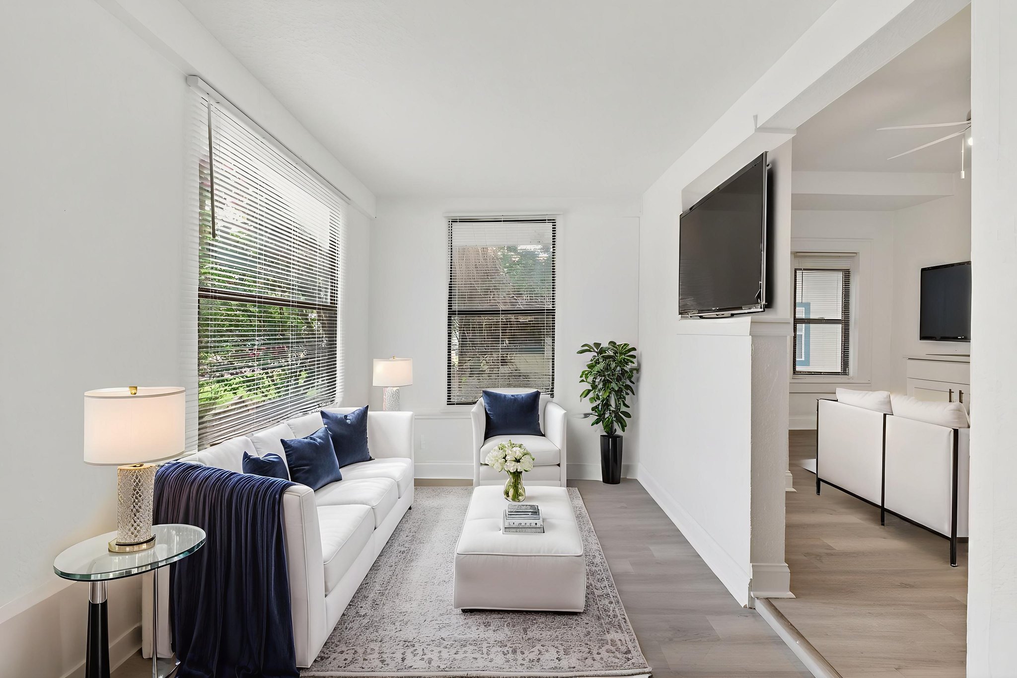 96 W Esther St-8 virtually staged.jpeg