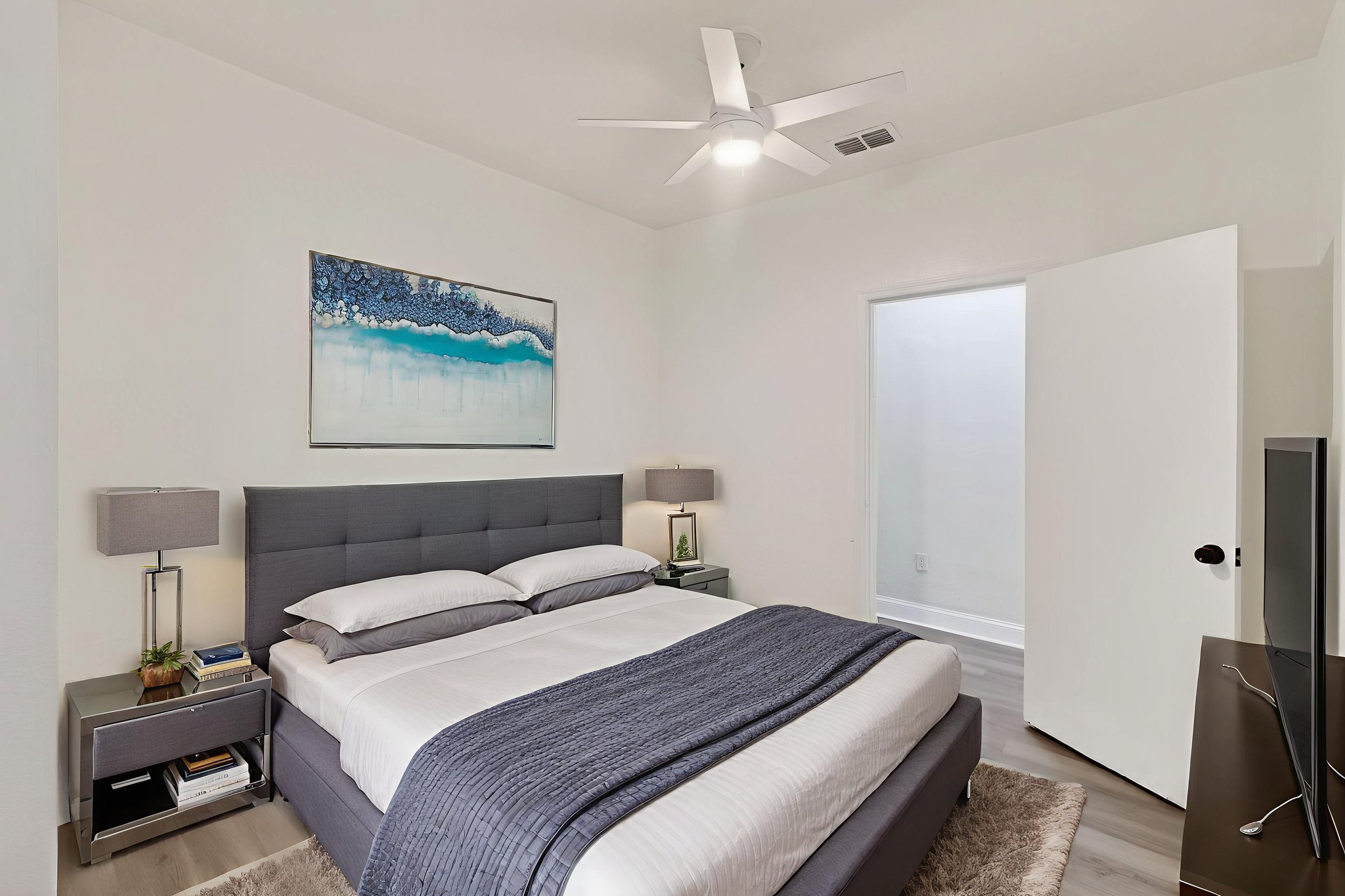 96 W Esther St-25 virtually staged.jpeg