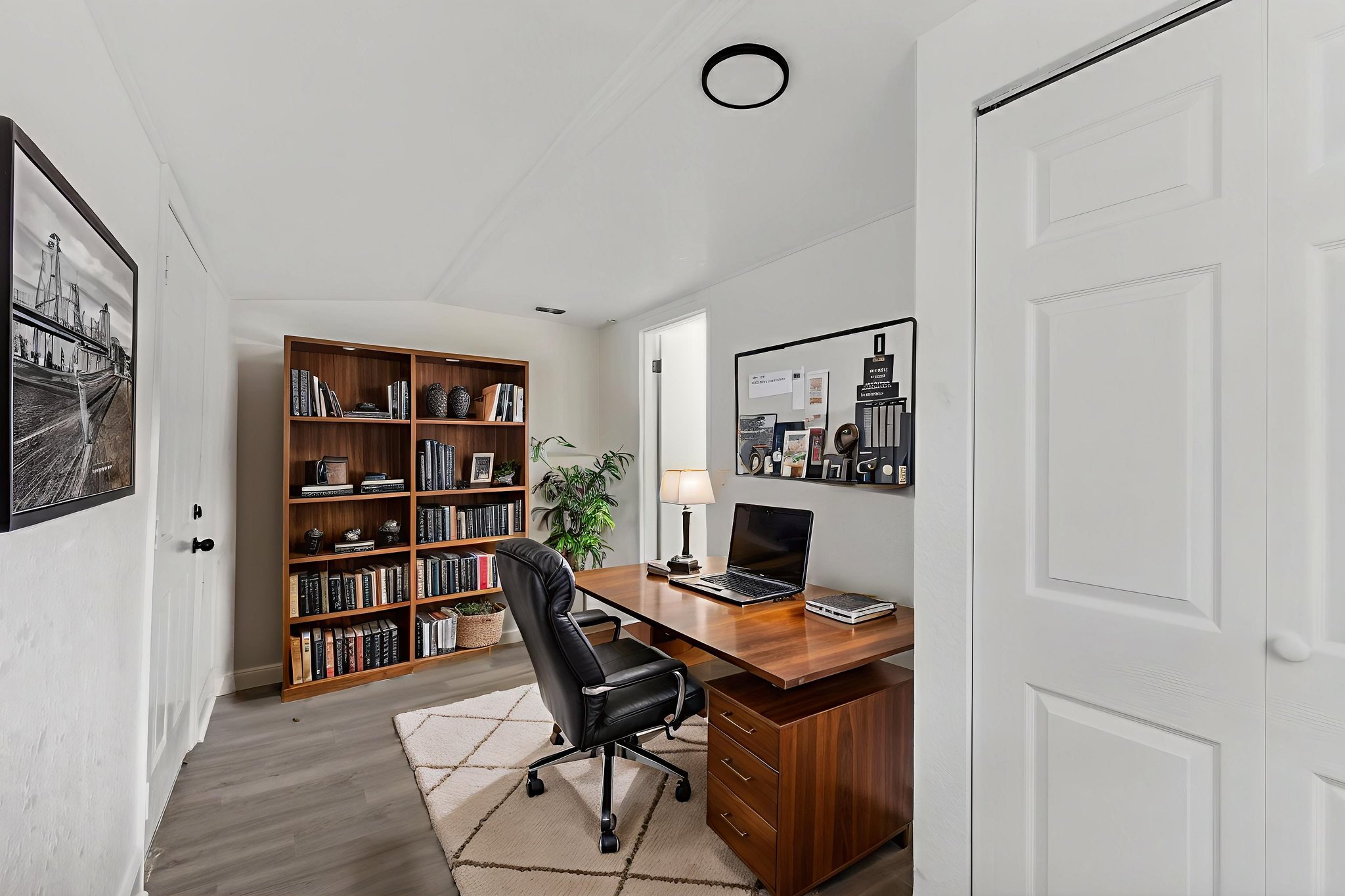 96 W Esther St-29 virtually staged.jpeg