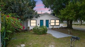 96 W Esther St-2 day to dusk.jpeg