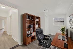 96 W Esther St-26 virtually staged.jpeg