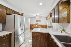Bruce St-S3009-022.jpg