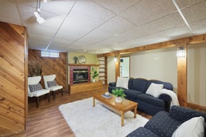 Bruce St-S3009-051.jpg