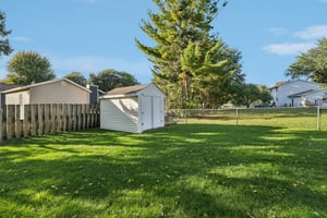 Bruce St-S3009-073.jpg