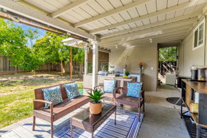 033_960 Live Oak Dr  Santa Clara