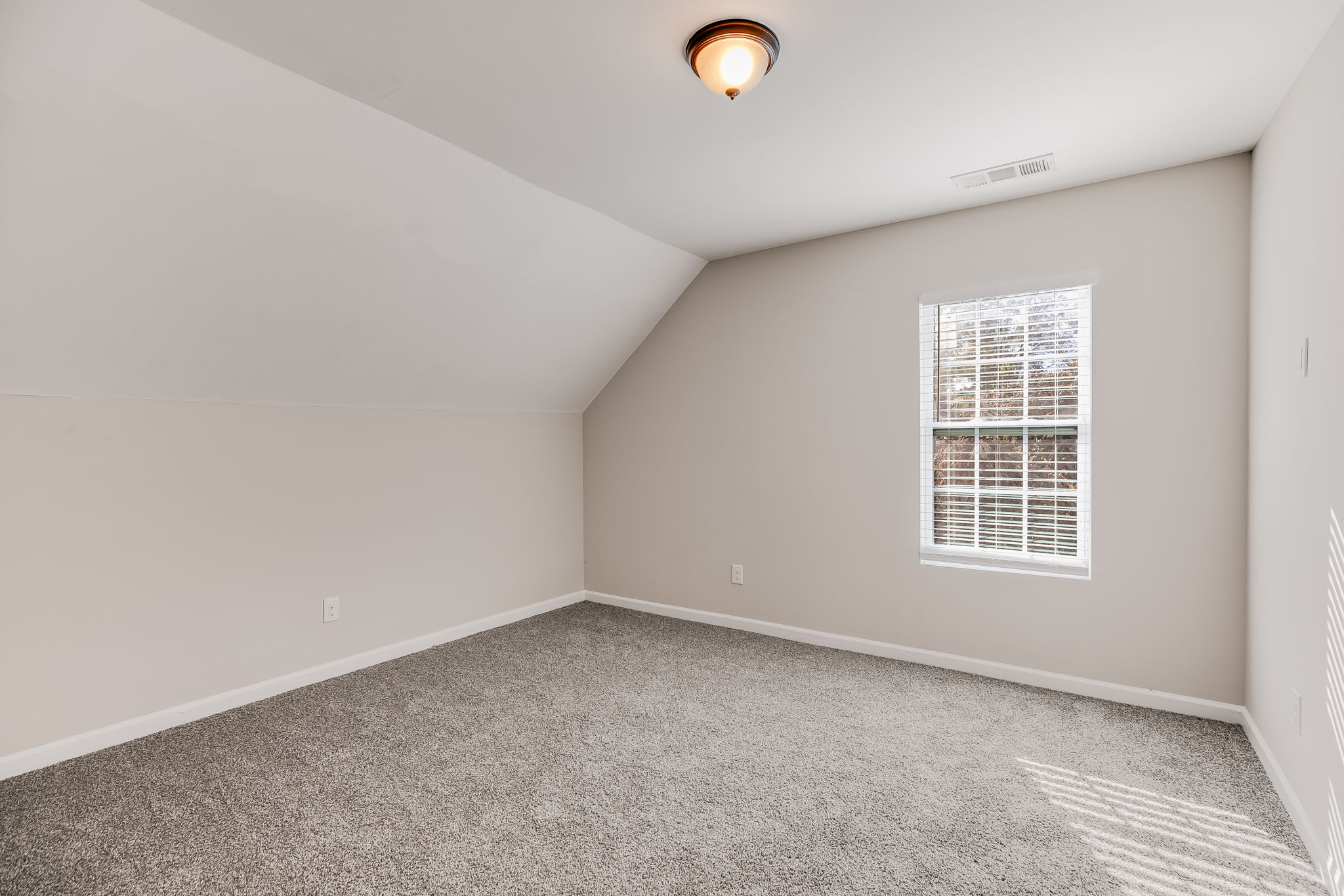 mppmedia960grandavenw19