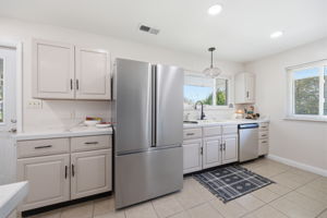  Photo 67