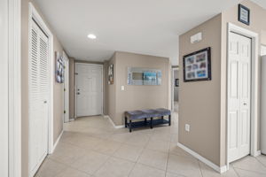 9 - 960 Starkey Rd 2501, Largo, FL 33771