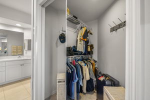 24 - 960 Starkey Rd 2501, Largo, FL 33771