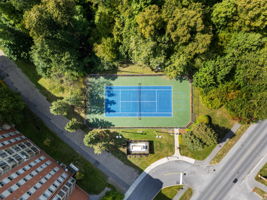  Photo 44