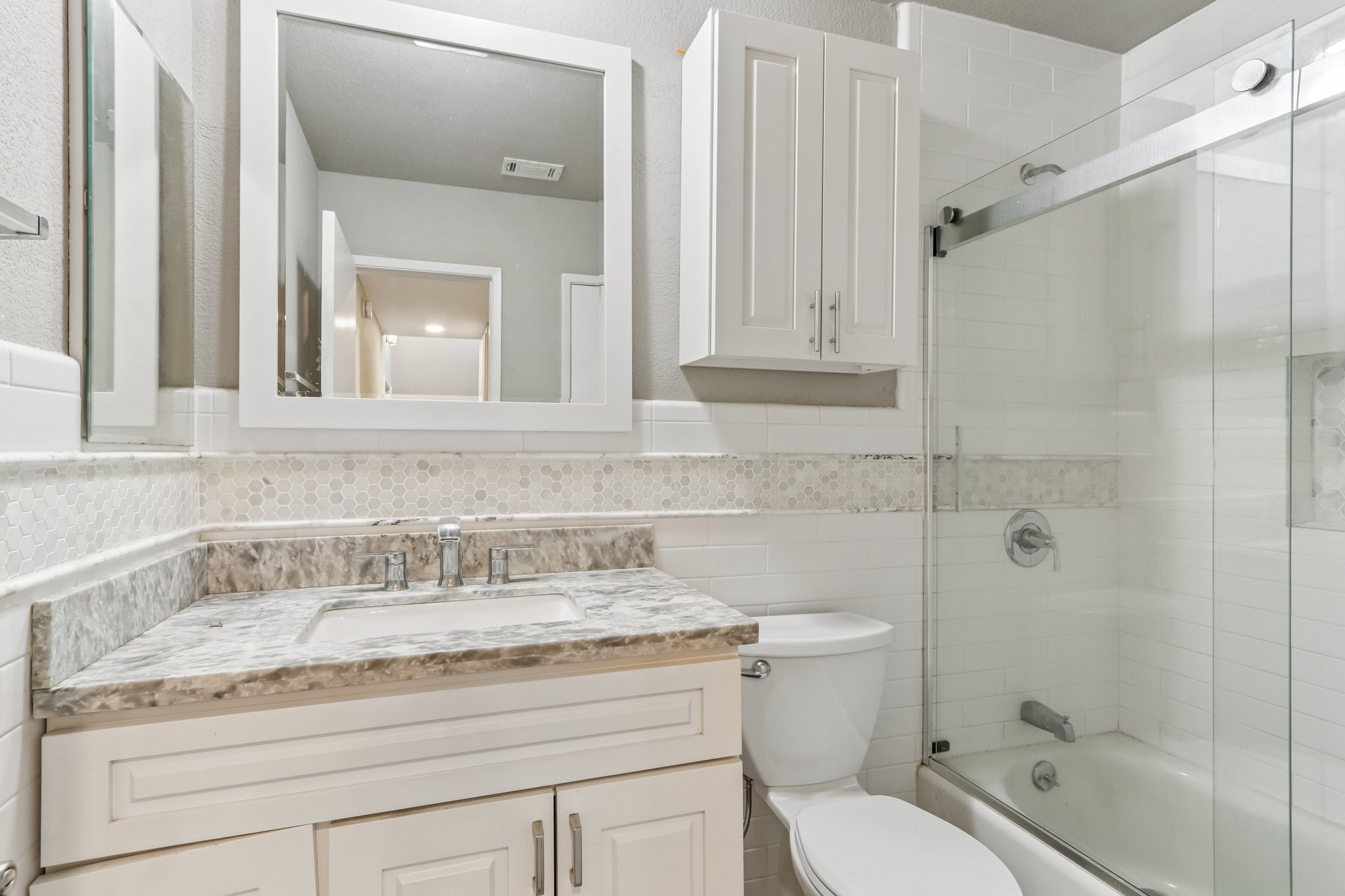 Sylmar Ave #19-S2907-20.jpg