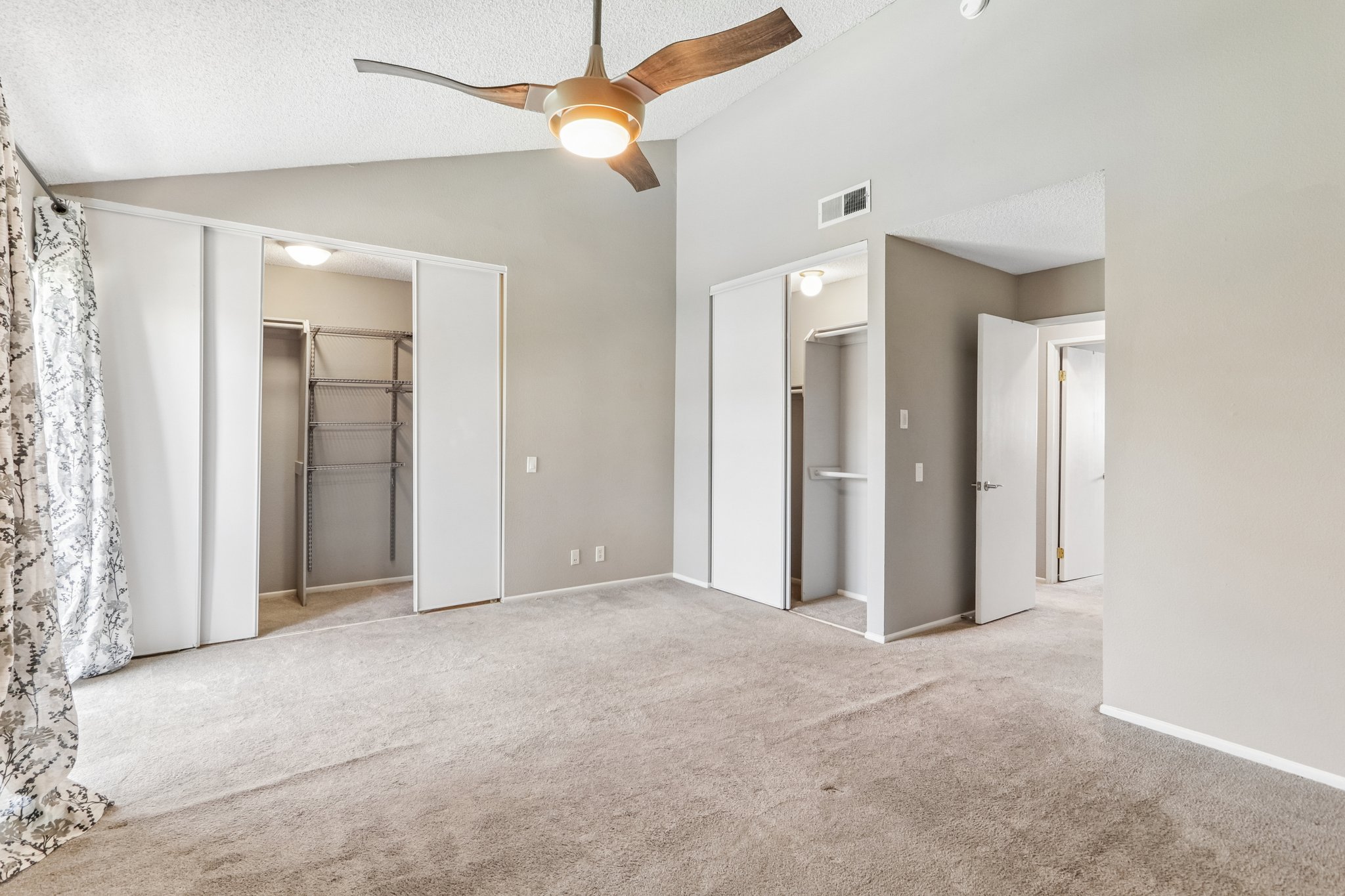 Sylmar Ave #19-S2907-21.jpg