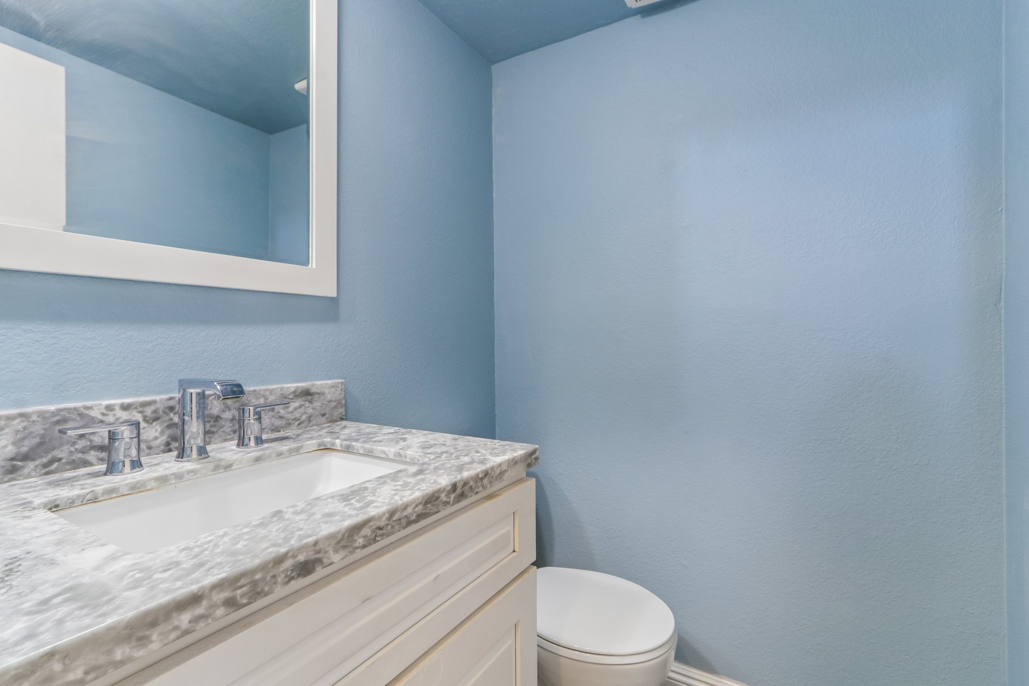 Sylmar Ave #19-S2907-15.jpg