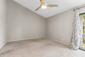Sylmar Ave #19-S2907-22.jpg