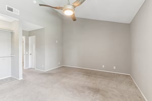 Sylmar Ave #19-S2907-23.jpg
