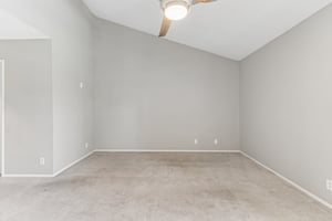 Sylmar Ave #19-S2907-24.jpg