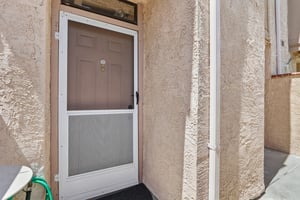 Sylmar Ave #19-S2907-01.jpg