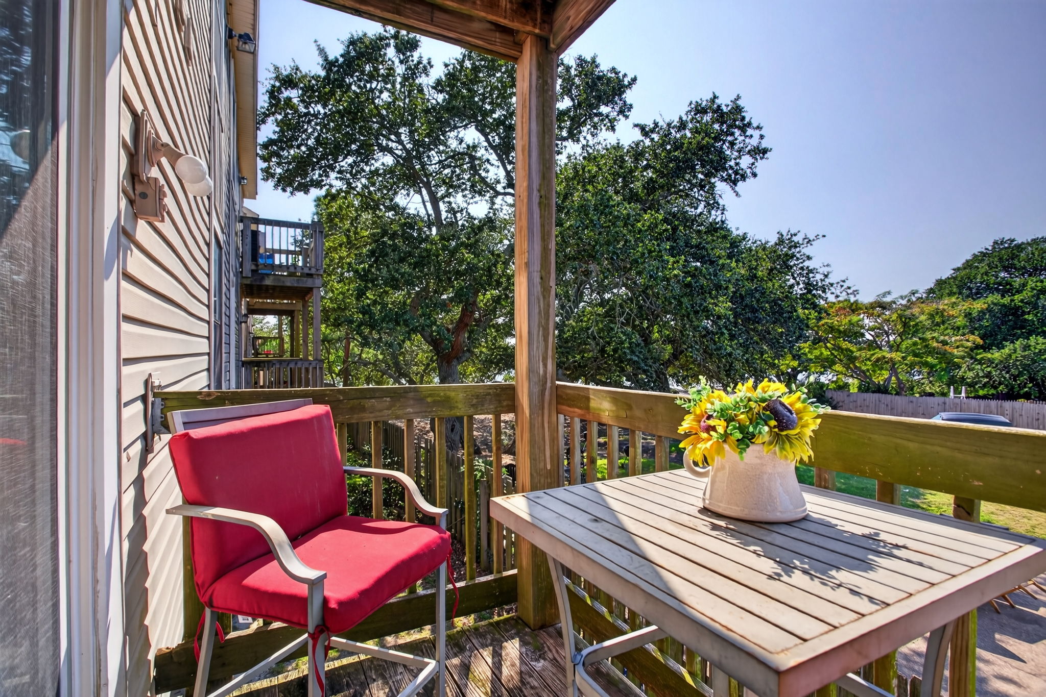 PRIVATE BALCONY OVERLOOKING WATER