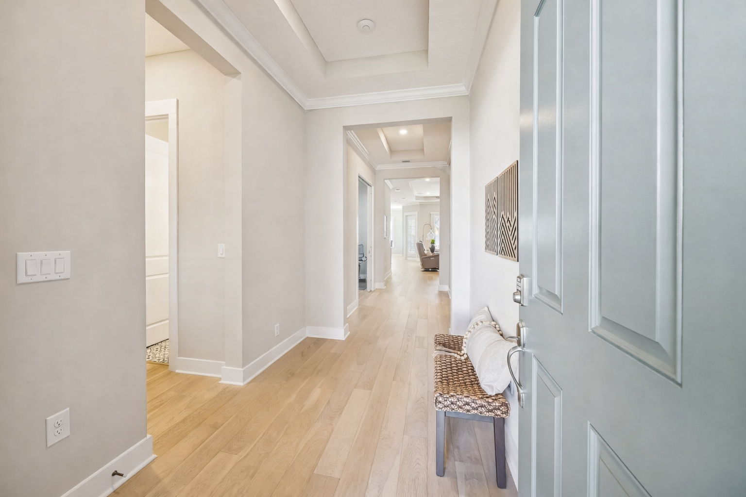 … and step inside to a light-filled, modern coastal single-story design