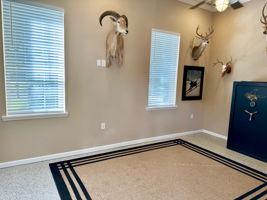 17'x12' Flex Room: Office, Gym, Workshop etc.