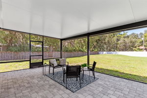 Screened-in Porch