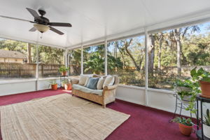 Screened-in Porch