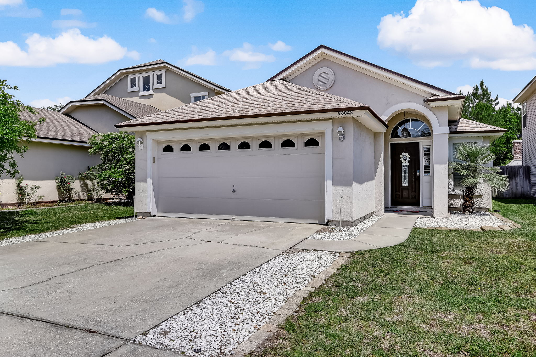 Welcome to 96043 Starlight Ln