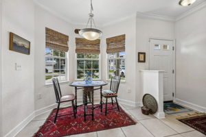 Breakfast Area with Bay Window.