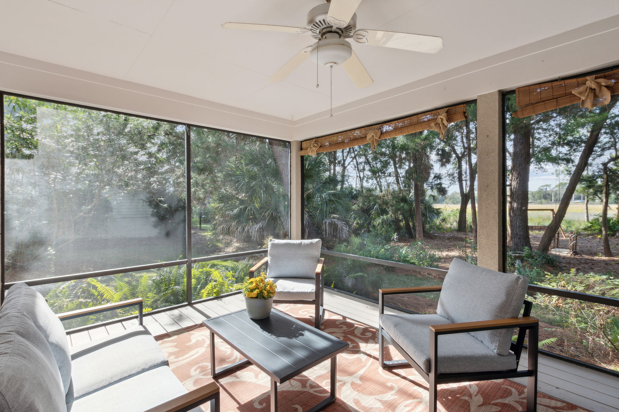 Screened-in Porch