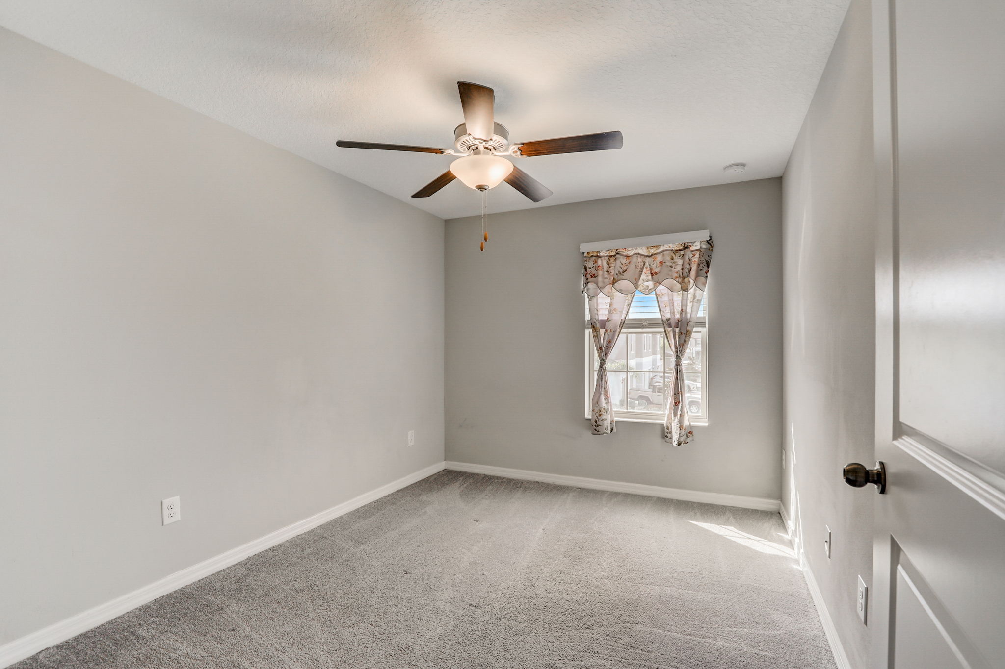 Pembrooke Pines Dr-022