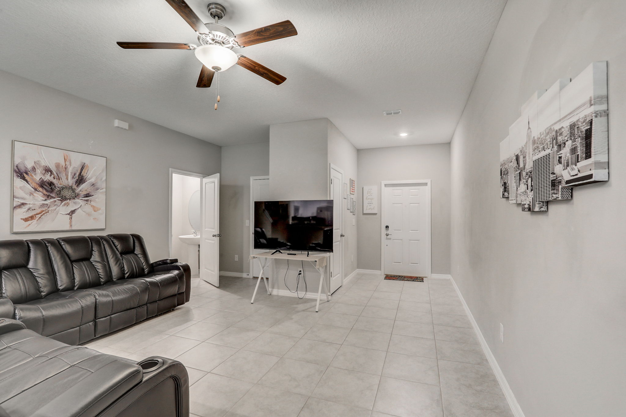Pembrooke Pines Dr-007