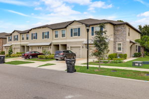 Pembrooke Pines Dr-003