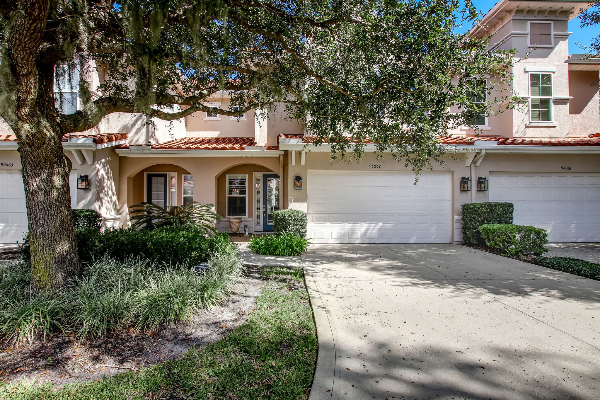 Welcome to 96062 Bottle Brush Ln
