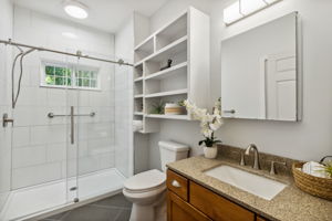 Family/visitors will appreciate the spacious, newly renovated guest bathroom