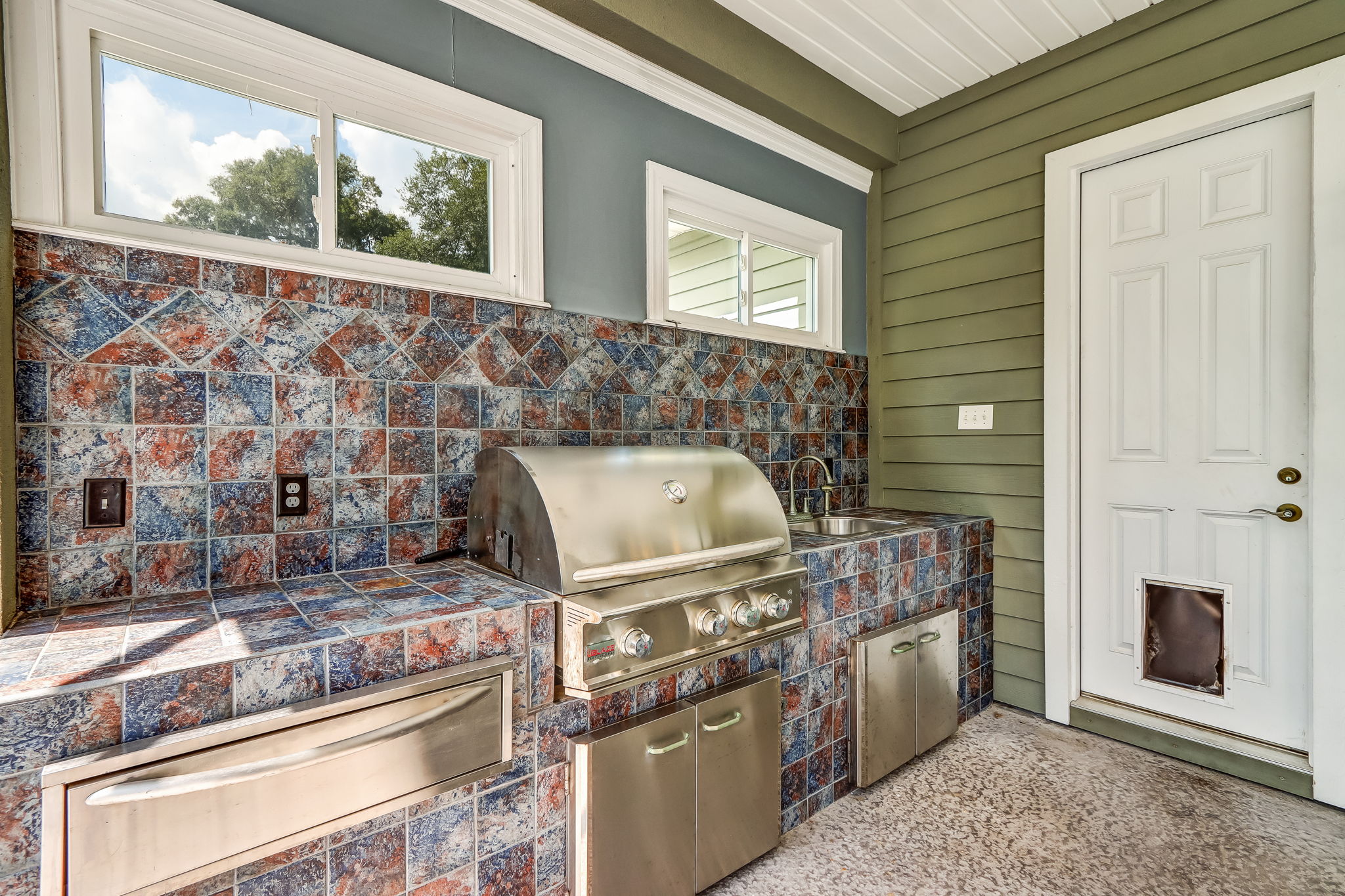 Summer Kitchen