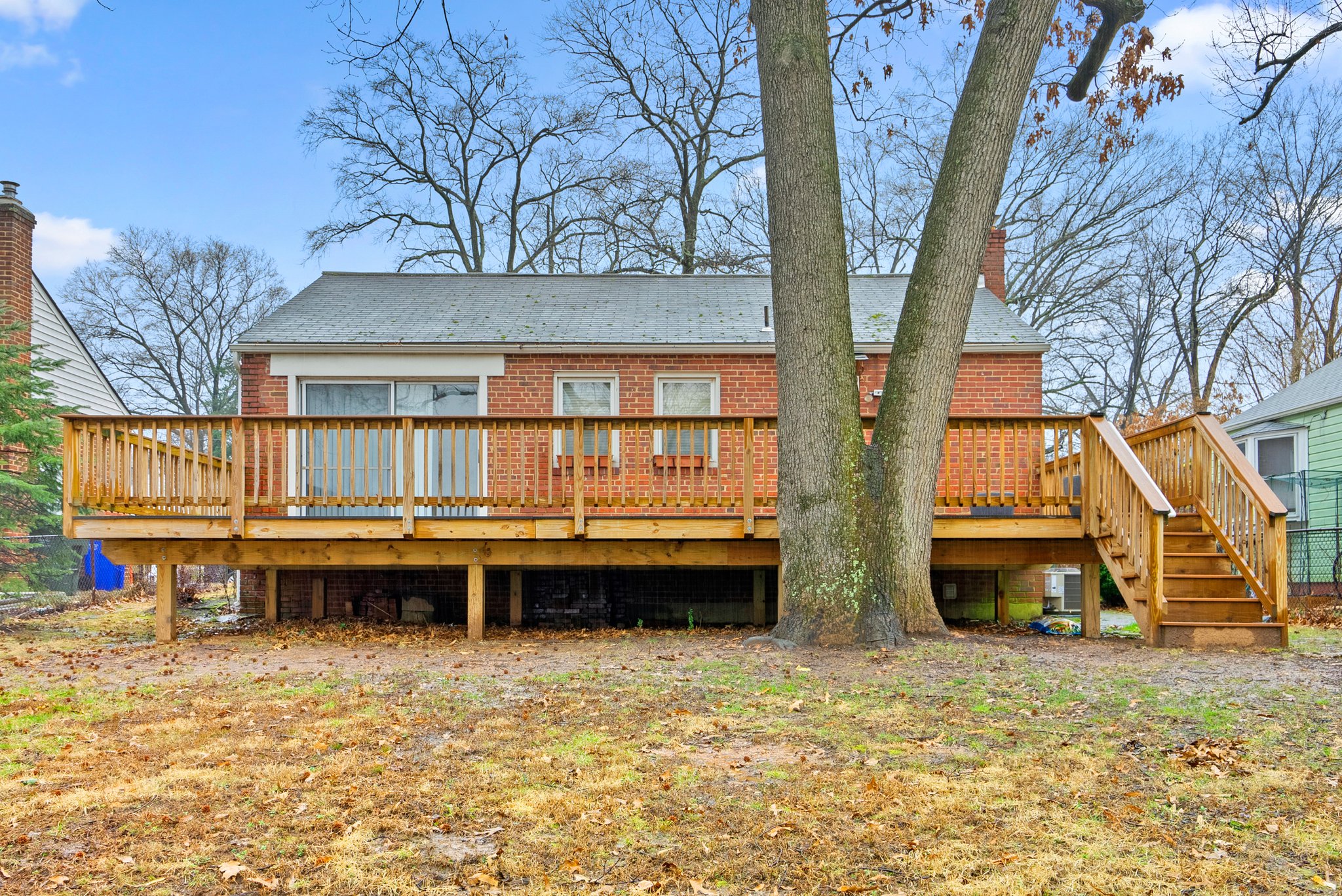 28. 9609 49th PL.jpg