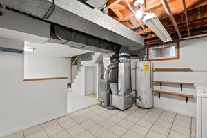 20. 9609 49th PL.jpg