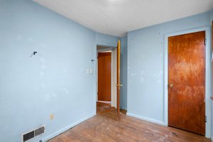 12. 9609 49th PL.jpg