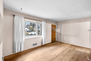 06. 9609 49th PL.jpg