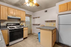 08. 9609 49th PL.jpg