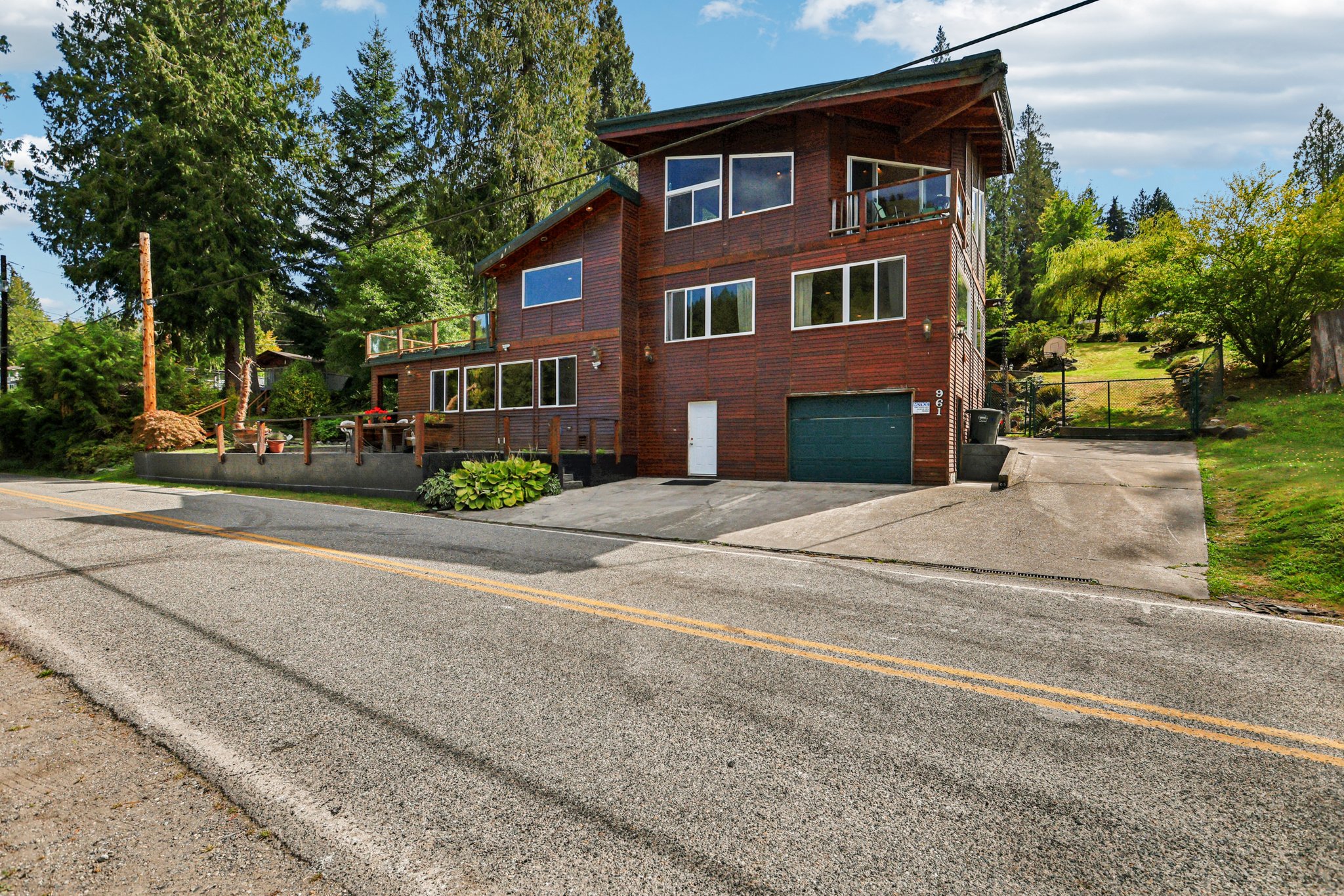 W Lake Samish Dr-S1309-002.jpg