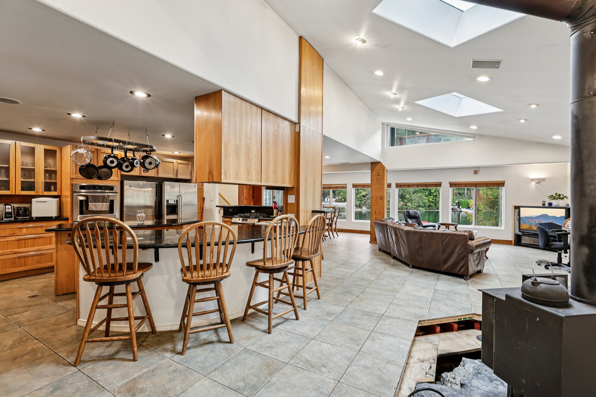 W Lake Samish Dr-S1309-012.jpg