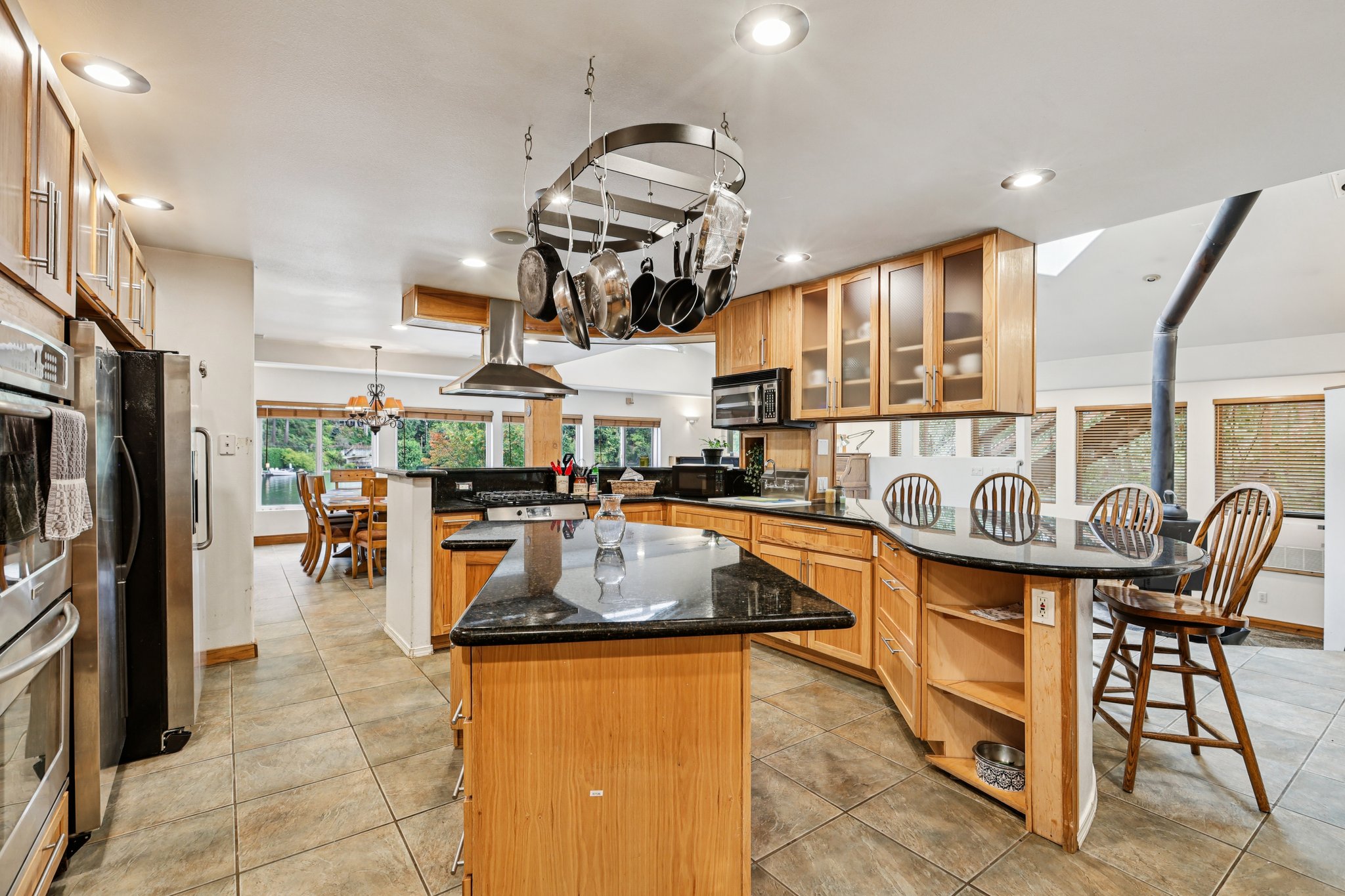 W Lake Samish Dr-S1309-013.jpg