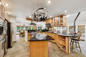 W Lake Samish Dr-S1309-013.jpg