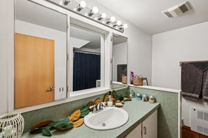 W Lake Samish Dr-S1309-016.jpg