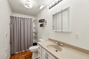 W Lake Samish Dr-S1309-037.jpg