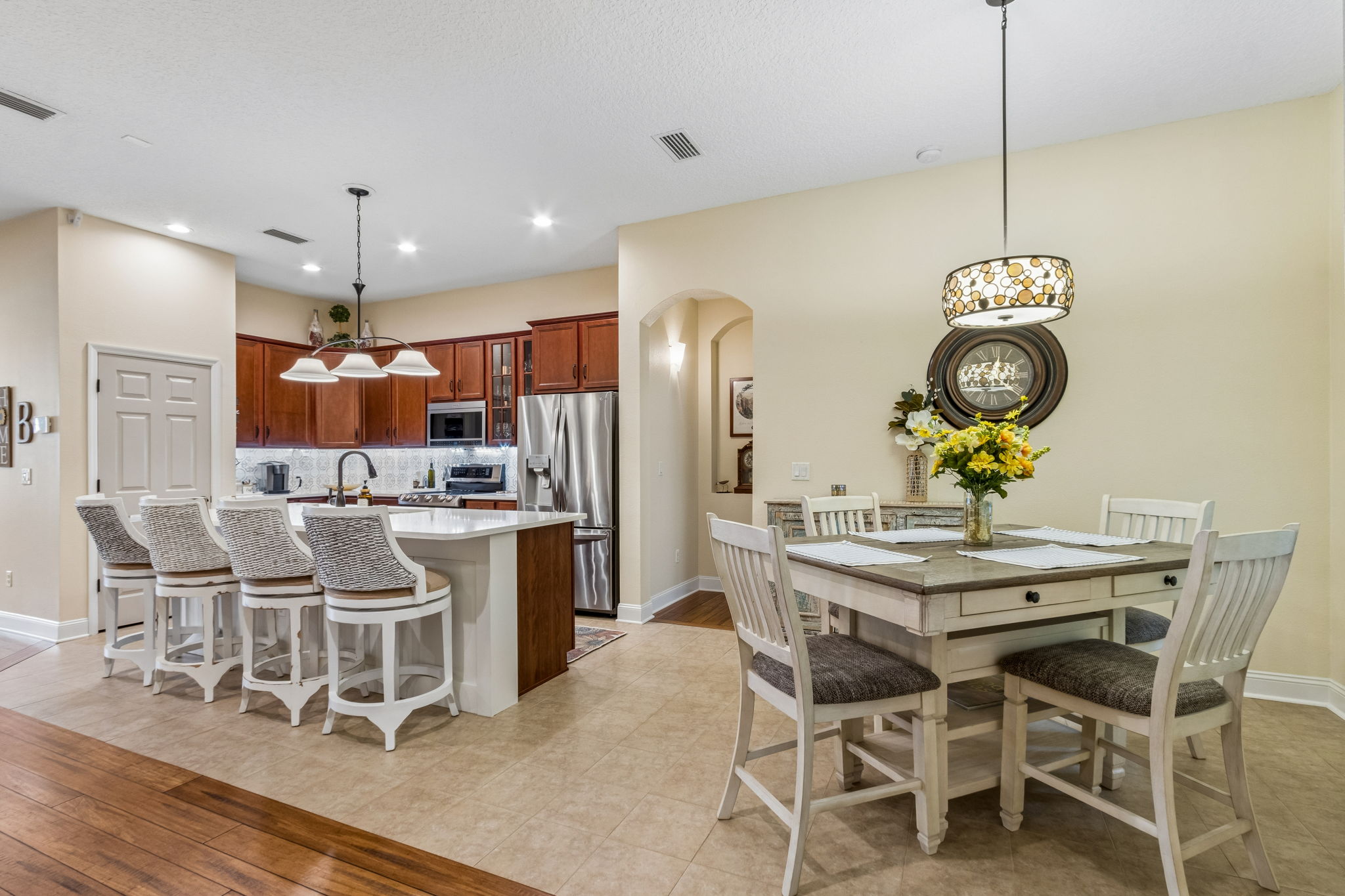 Kitchen/Breakfast Area