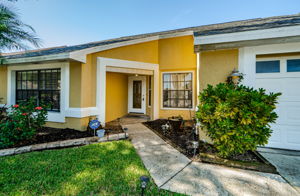 Front Exterior Entrance-e