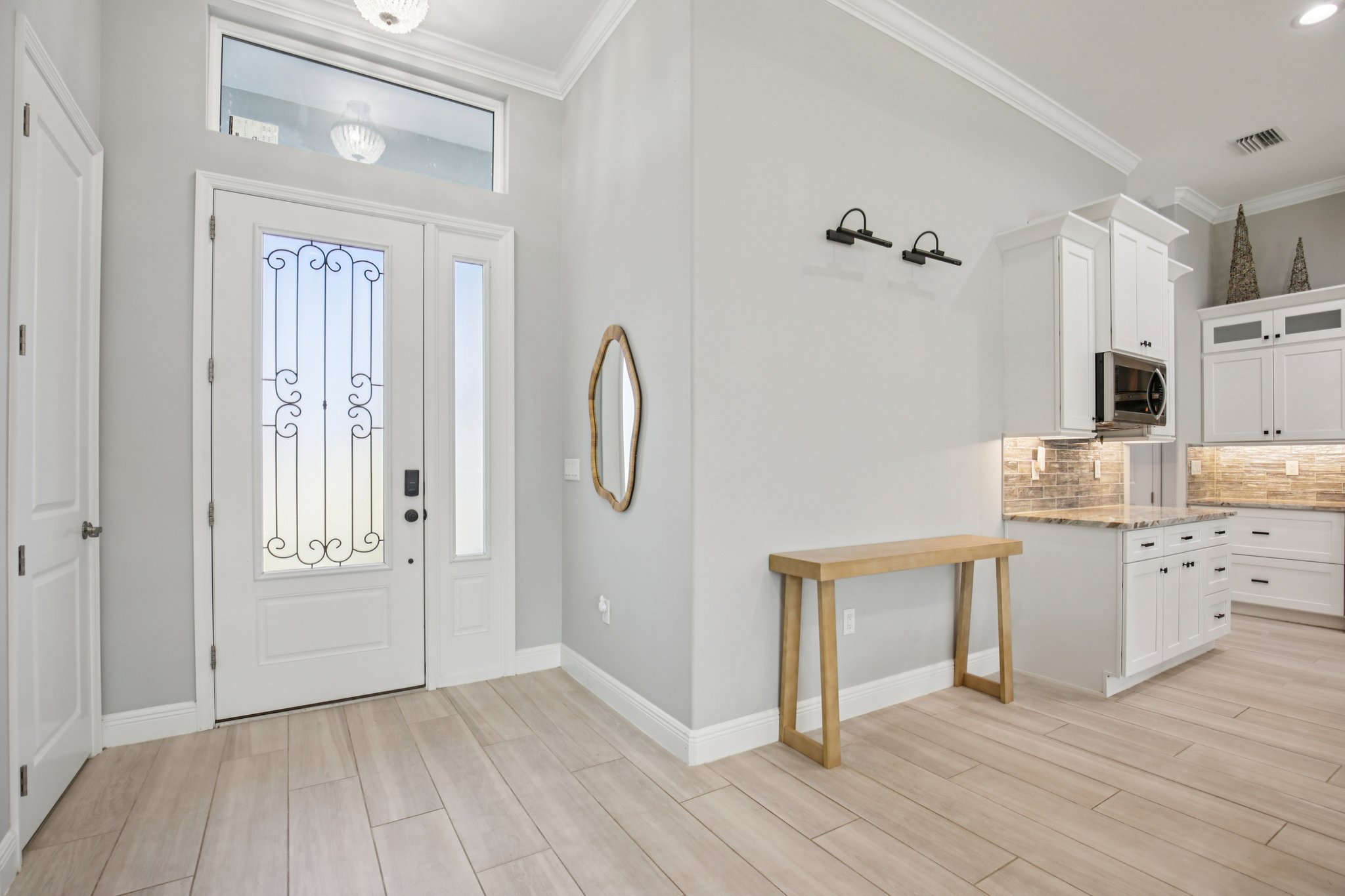 Miami Cir-S1104-007.jpg